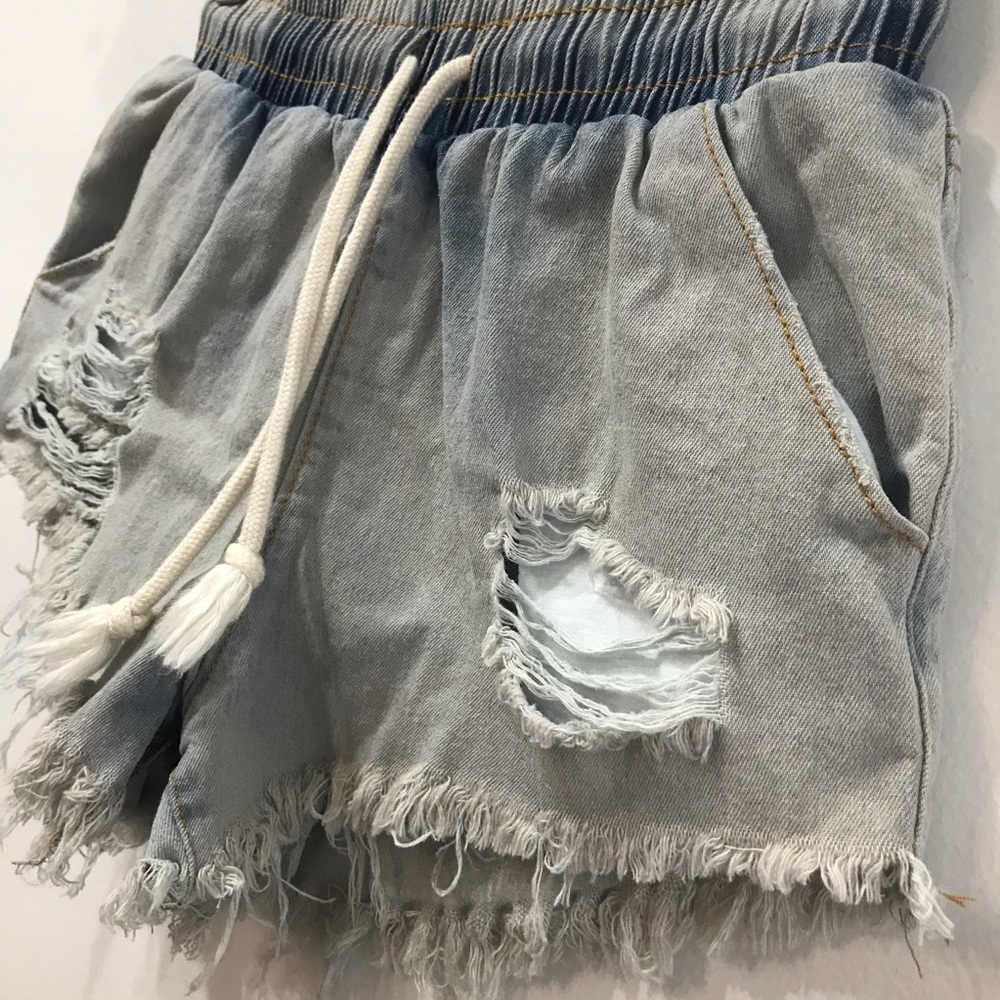Hayden Los Angeles Distressed Shorts Small - Picture 3 of 5